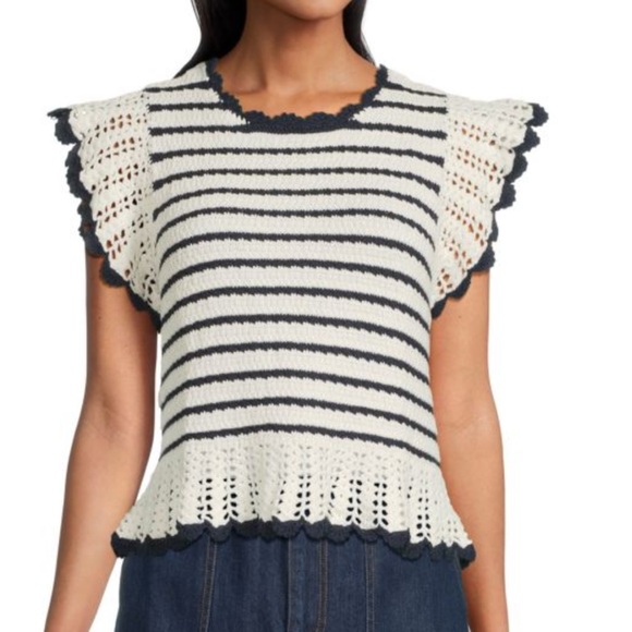 Rails Tops - Rails navy blue  and White Ruffled Cap‎ Sleeve Blouse